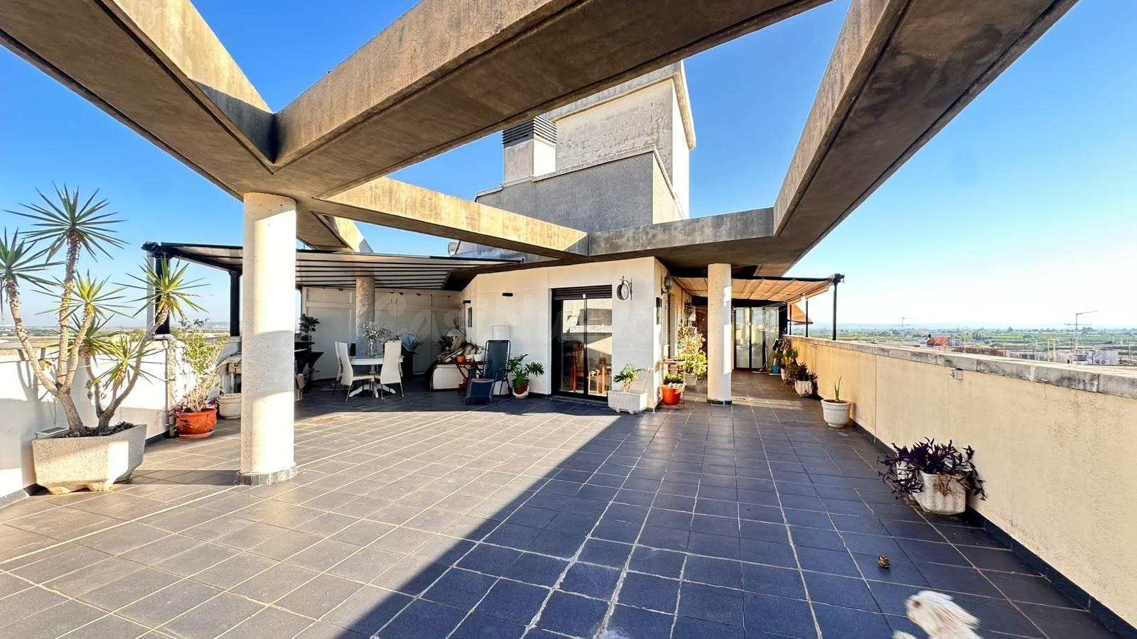 ÁTICO EXCLUSIVO EN VENTA EN BENIFAIÓ – 337 m2 Y TERRAZA DE M - foto 3