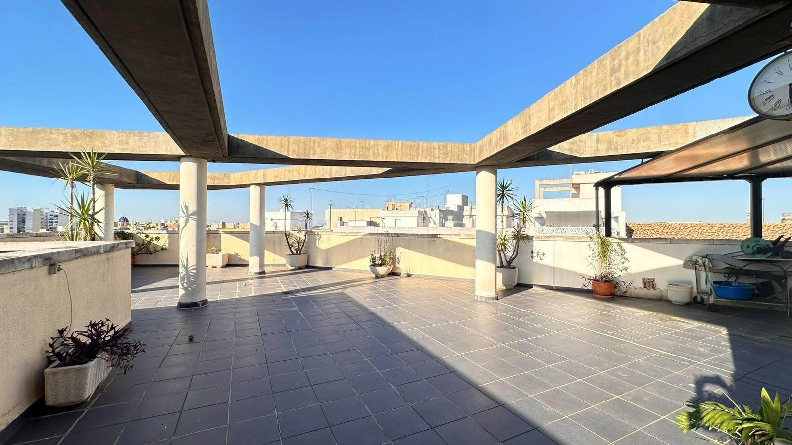 ÁTICO EXCLUSIVO EN VENTA EN BENIFAIÓ – 337 m2 Y TERRAZA DE M - foto 5