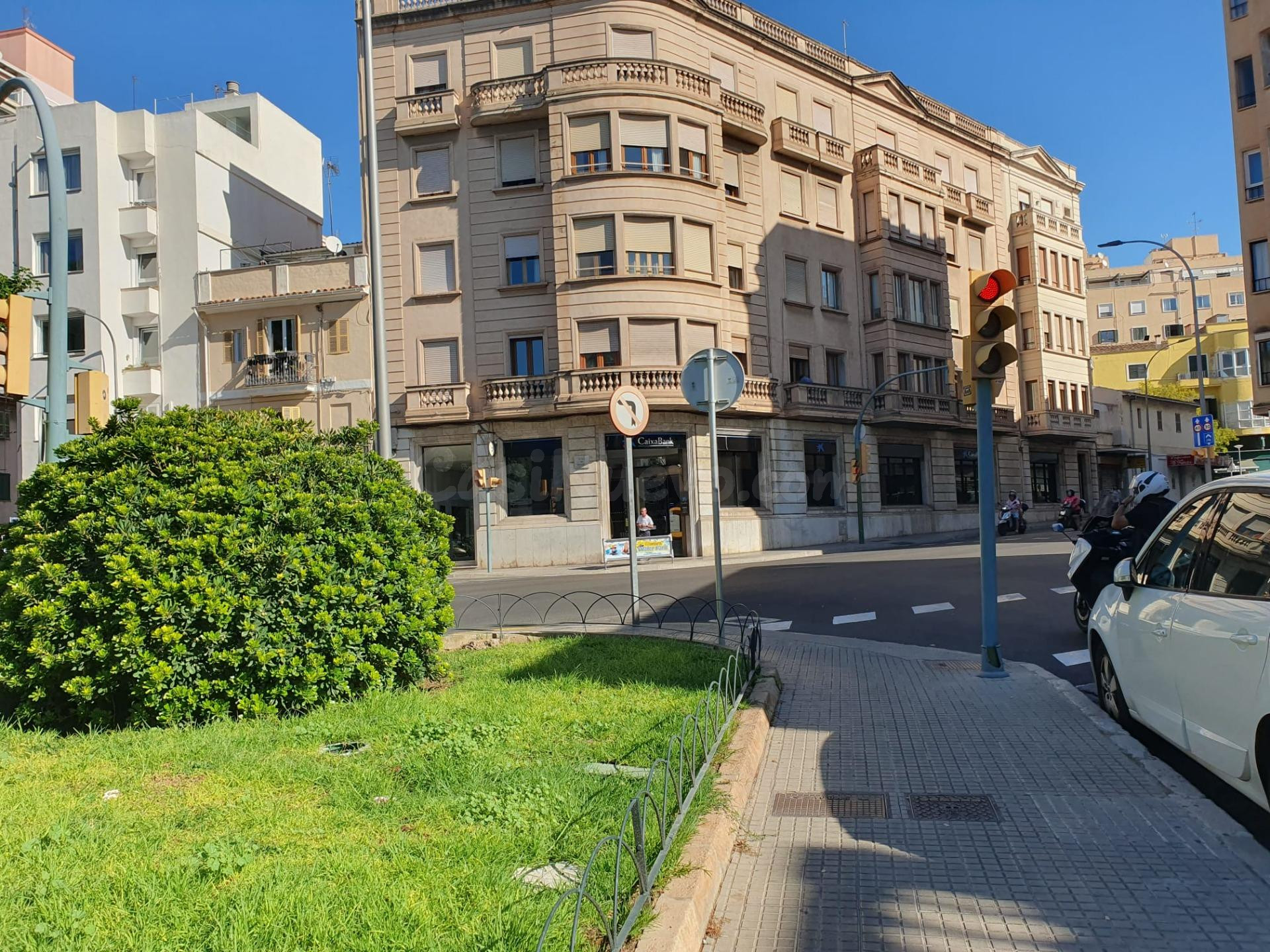 ALQUILADO--SE VENDE PISO SANTA CATALINA---WASSAP---N.652148165---MARIA