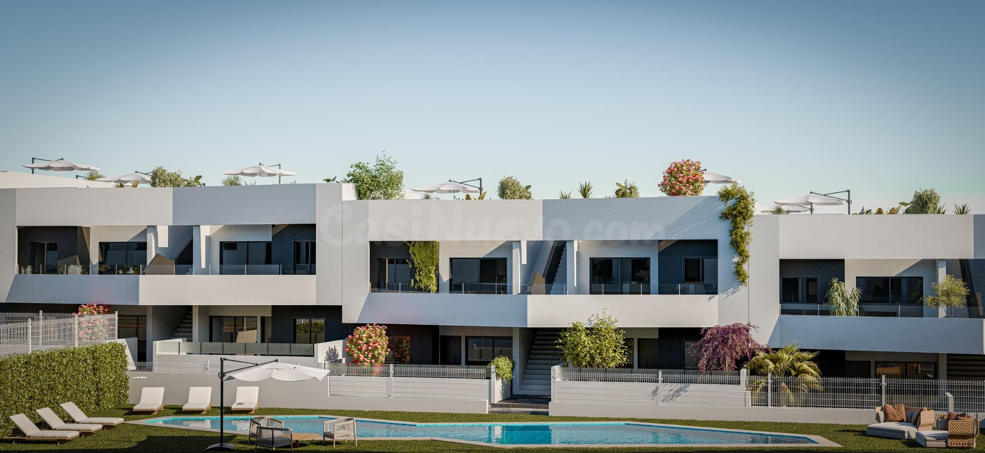 Bungalows Modernos de Obra Nueva en San Miguel de Salinas con 3 Piscinas Comunitarias