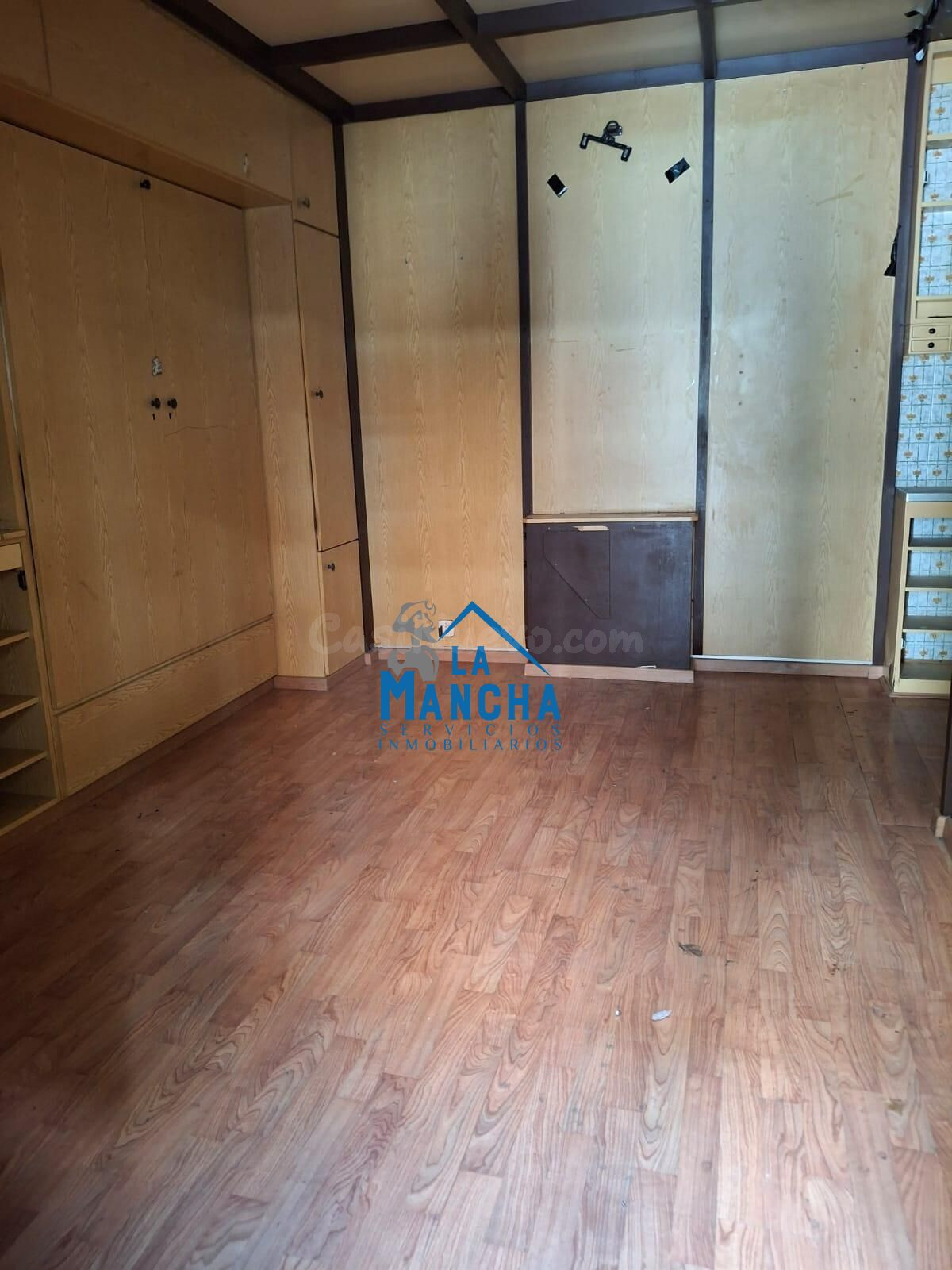 *30.000€* INMOBILIARIA LA MANCHA VENDE LOCAL-ESTUDIO EN ZONA FERIA-FRANCISCANOS DE ALBACETE