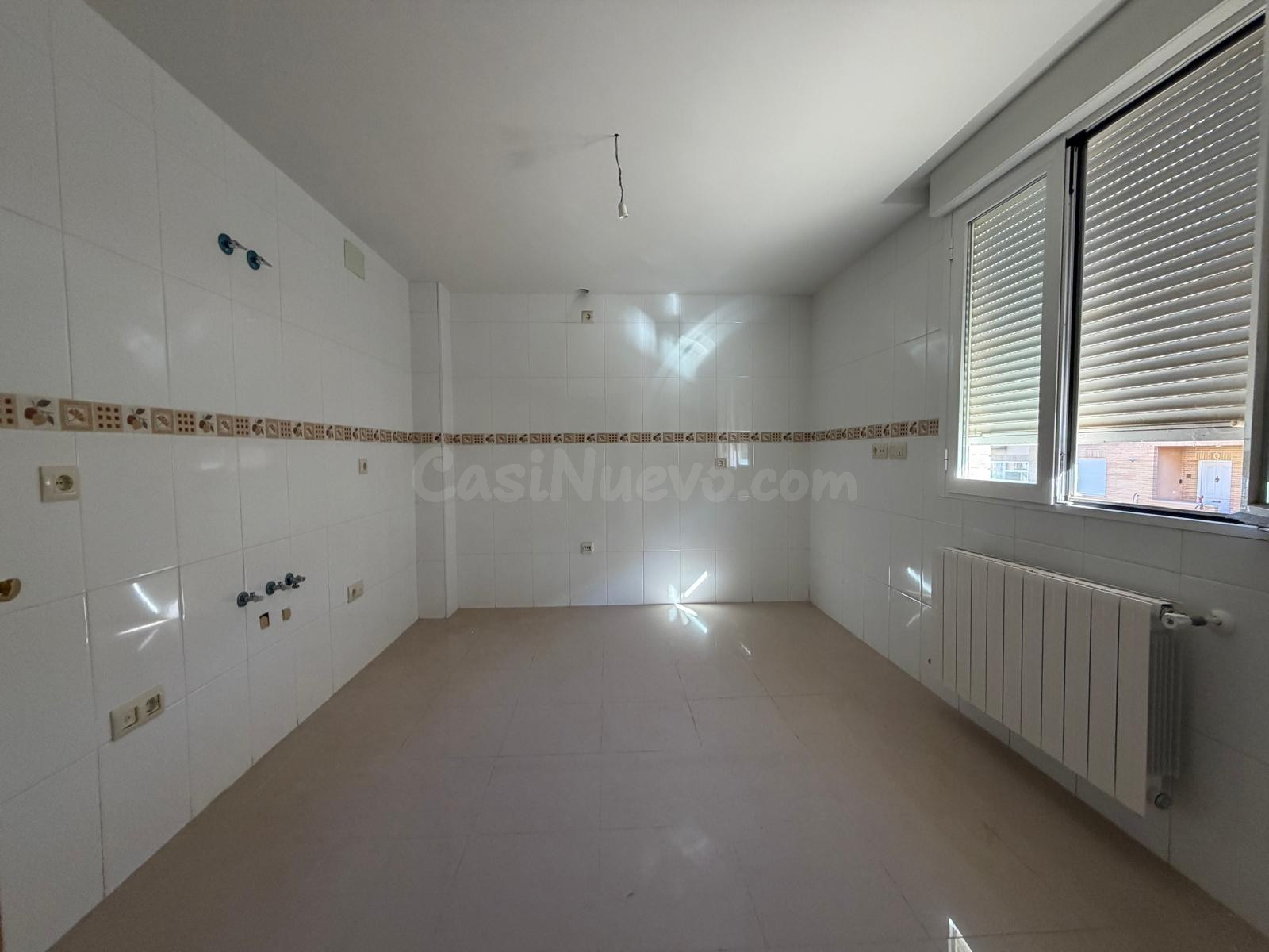 CHALET ADOSADO A ESTRENAR EN LA LASTRILLA - foto 4