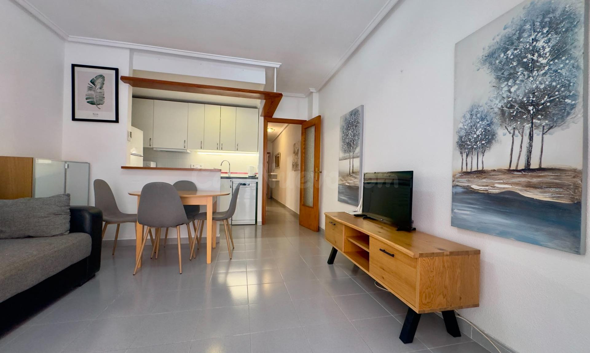 Acogedor piso de 1 dormitorio a solo 350 m de la playa , zona Avenida Habaneras