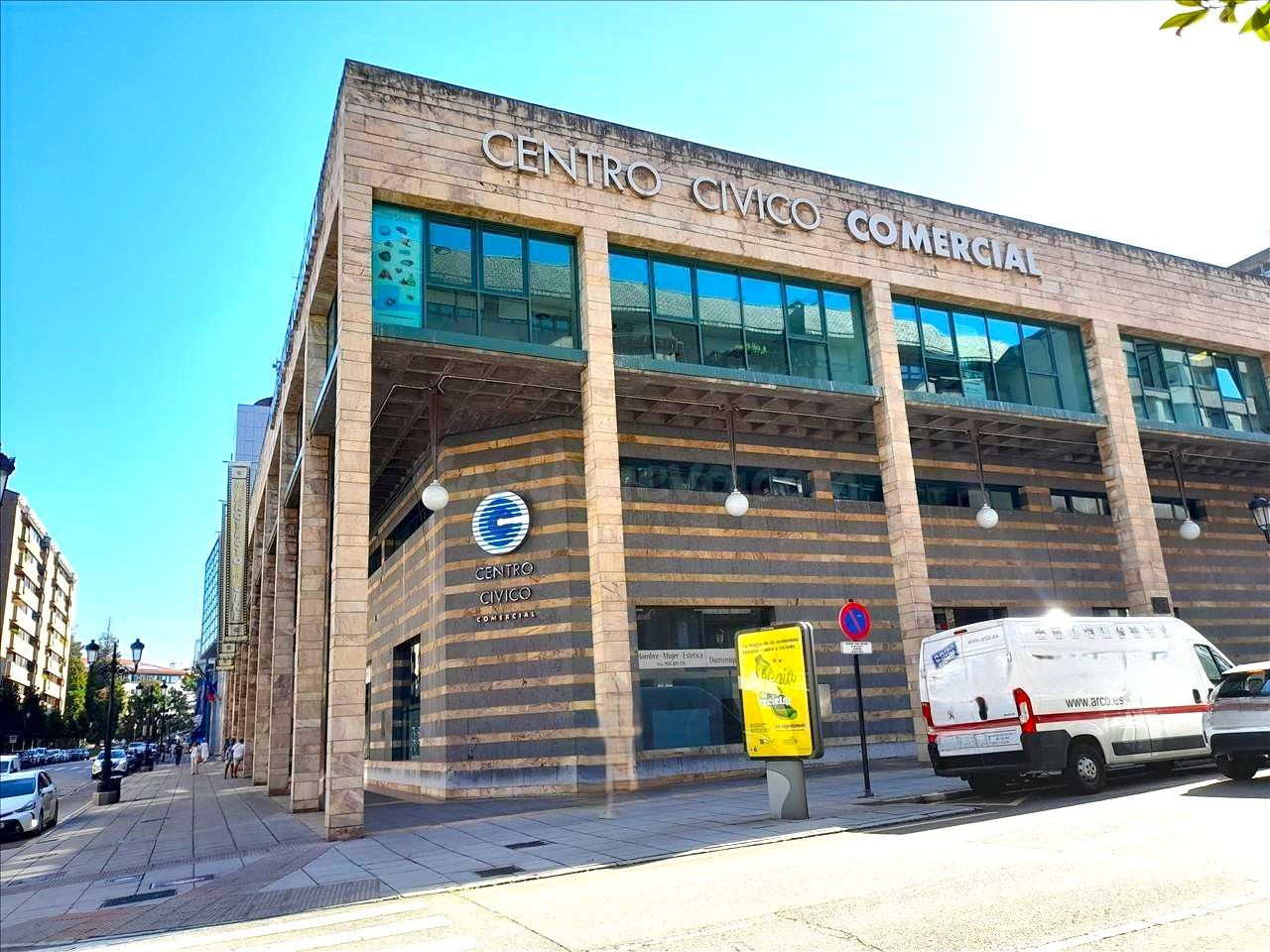 Local comercial 189m² en venta - Oviedo