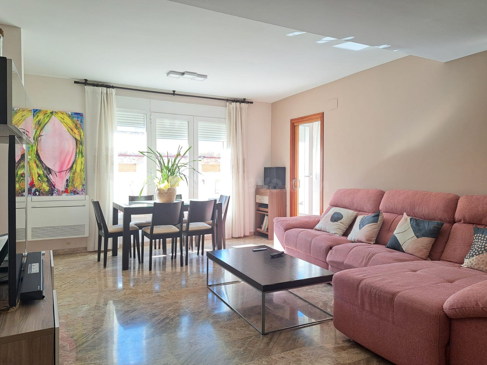 Excelente ático en venta próximo al centro. - foto 2