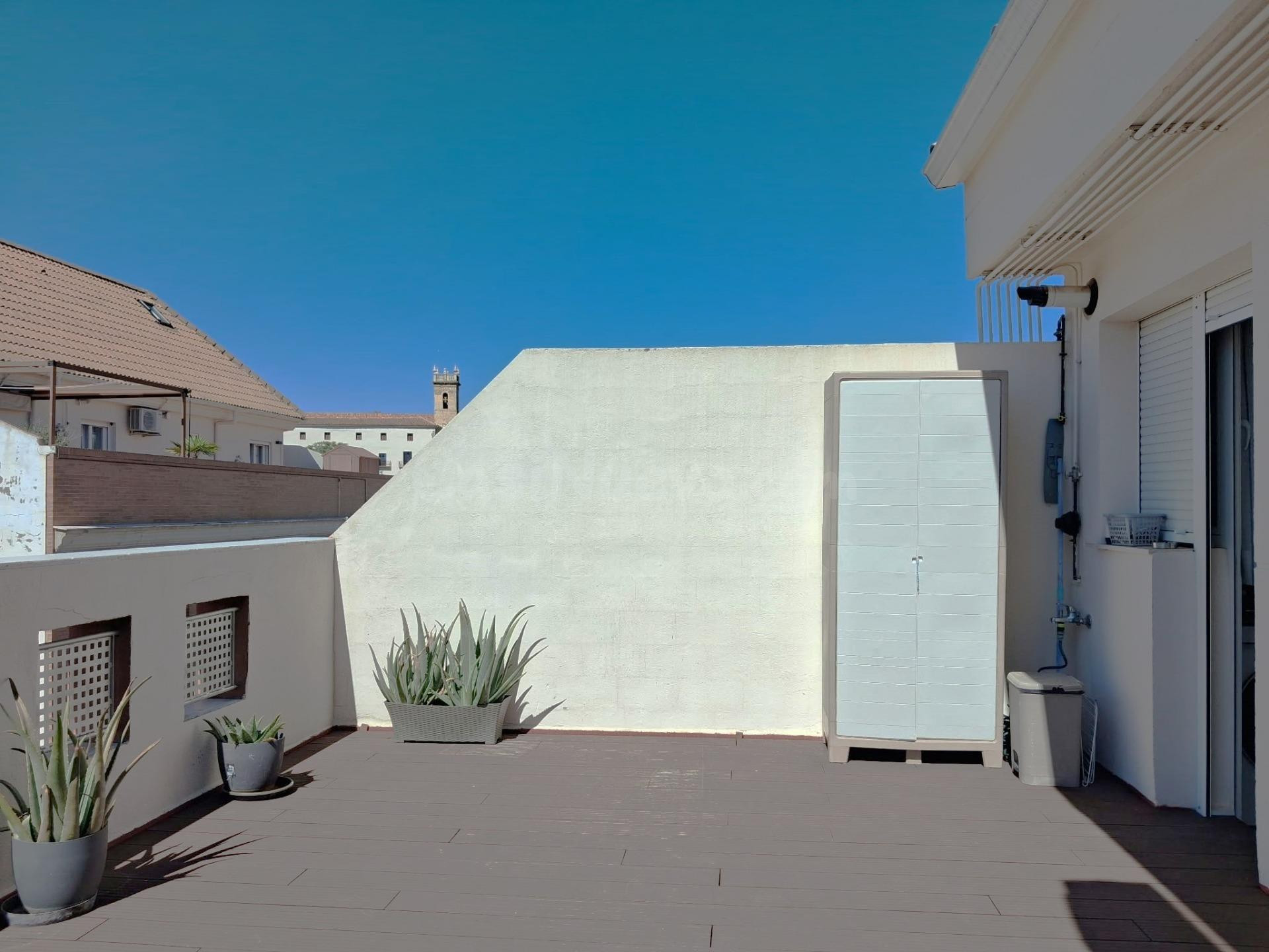 Excelente ático en venta próximo al centro. - foto 4