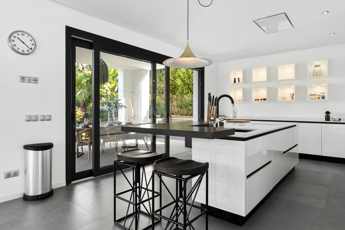 Villa 4 habitaciones 295m² en alquiler - Marbella - foto 3