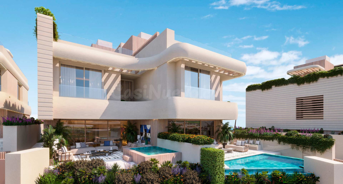 Chalet 4 habitaciones 447m² en venta - Costabella - Ricmar