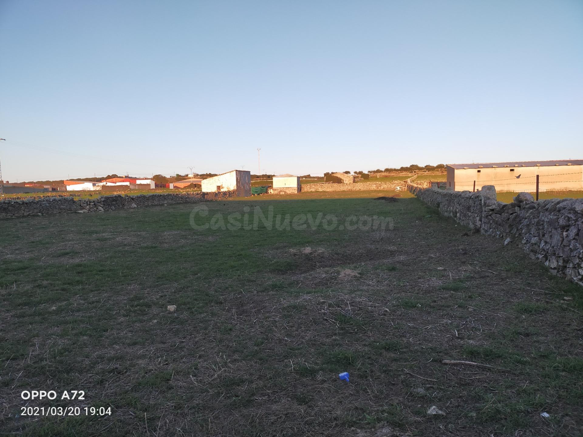 TERRENO URBANO EN VALDEFUENTES