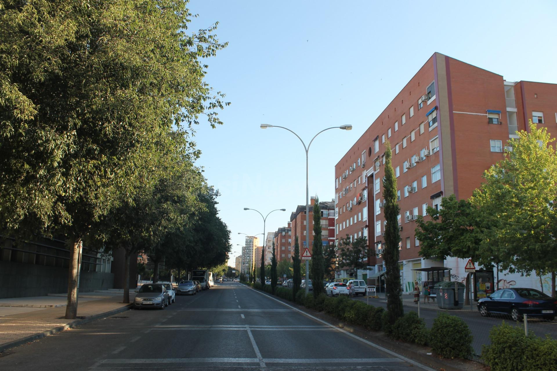 En esquina.