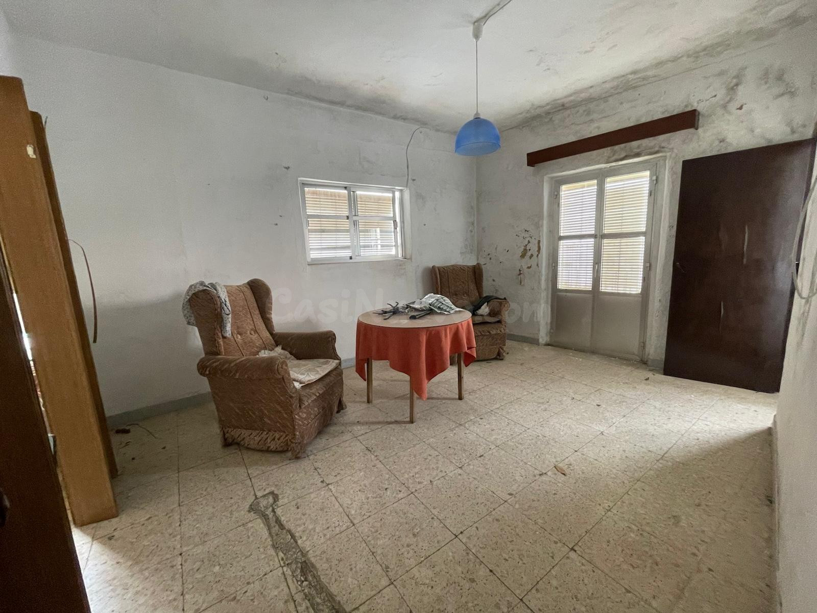 EDIFICIO EN VENTA EN EL CENTRO DE MONTÁNCHEZ - foto 2