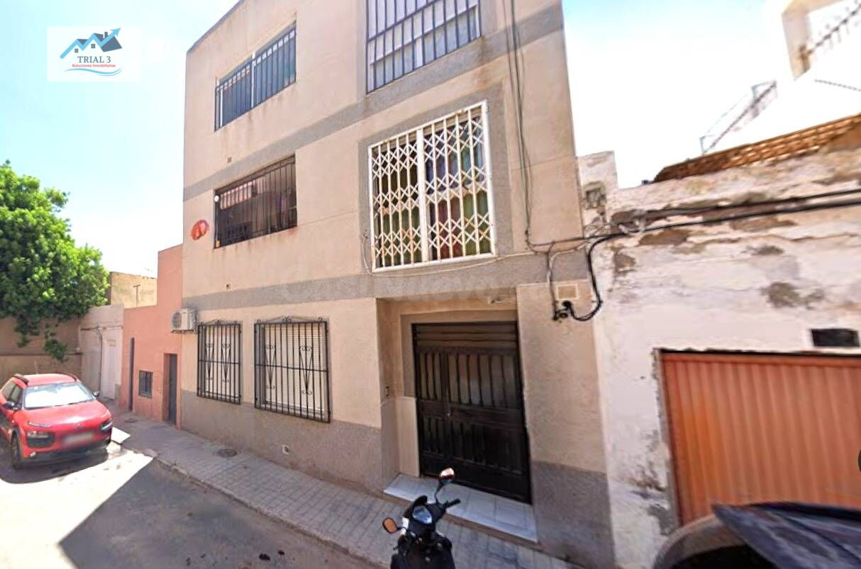 Venta casa en Almería
