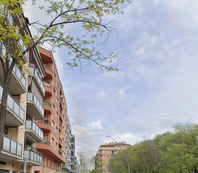 PISO  EN GIRONA