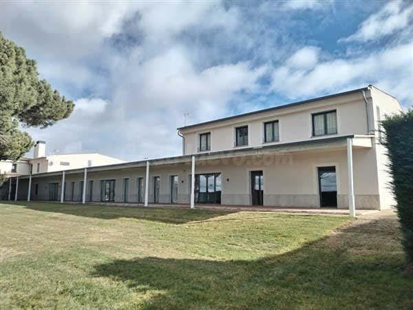 COMPLEJO HIPICO EN VENTA
