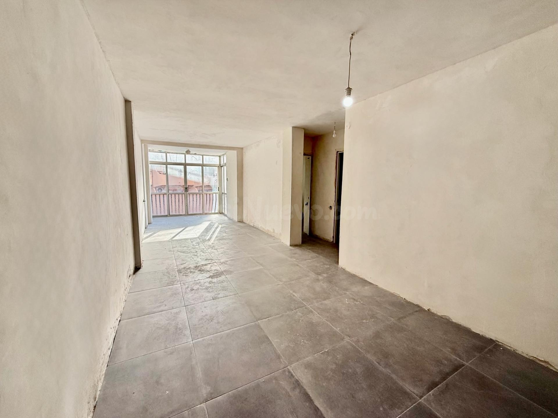 PISO DE 3 DORMITORIOS CON GRAN POTENCIAL EN COLONIA MADRID, BENIDORM