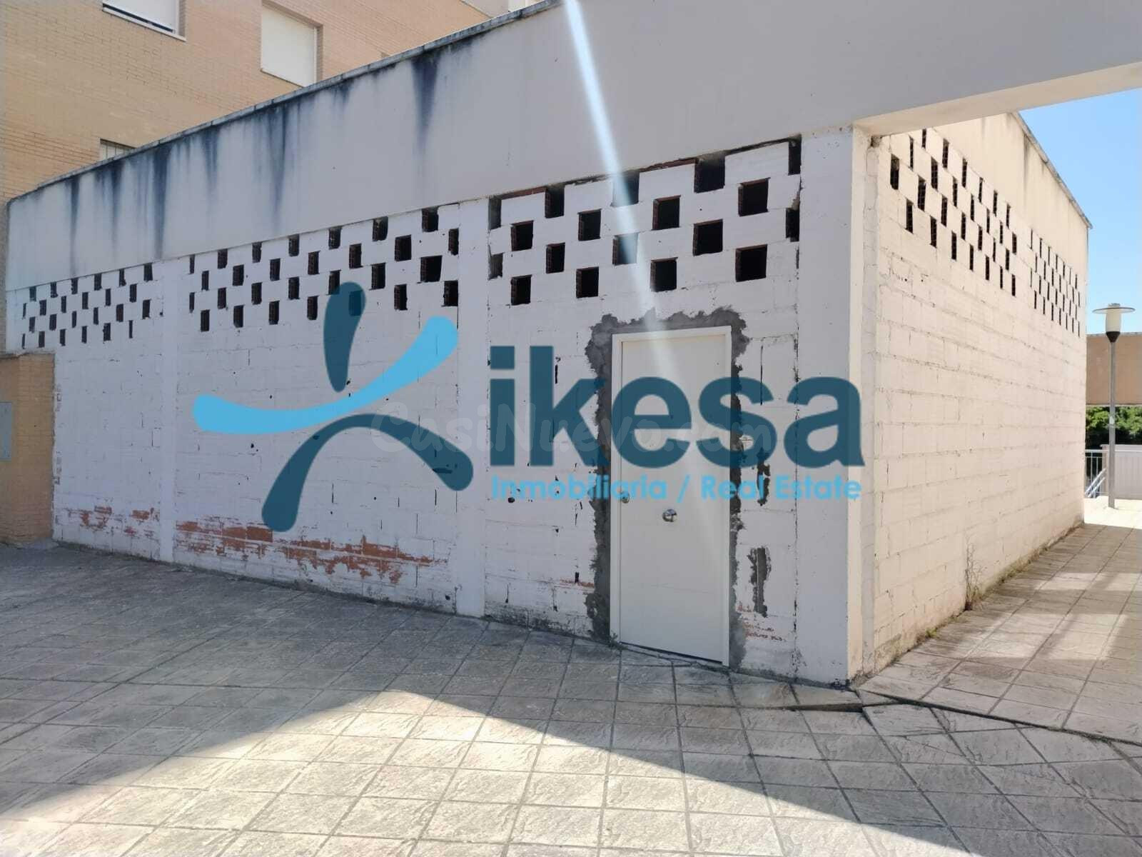 Local comercial 129m² en venta - Badajoz - foto 2