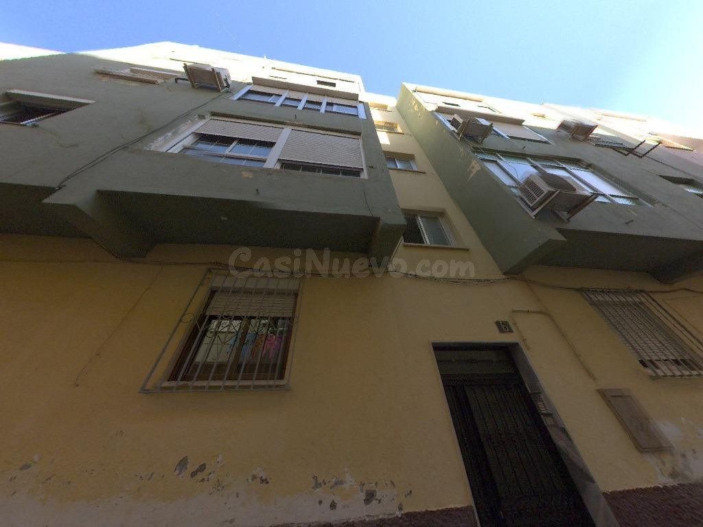 VIVIENDA SIN POSESIÓN EN VENTA EN ALMERÍA – OPORTUNIDAD PARA INVERSORES