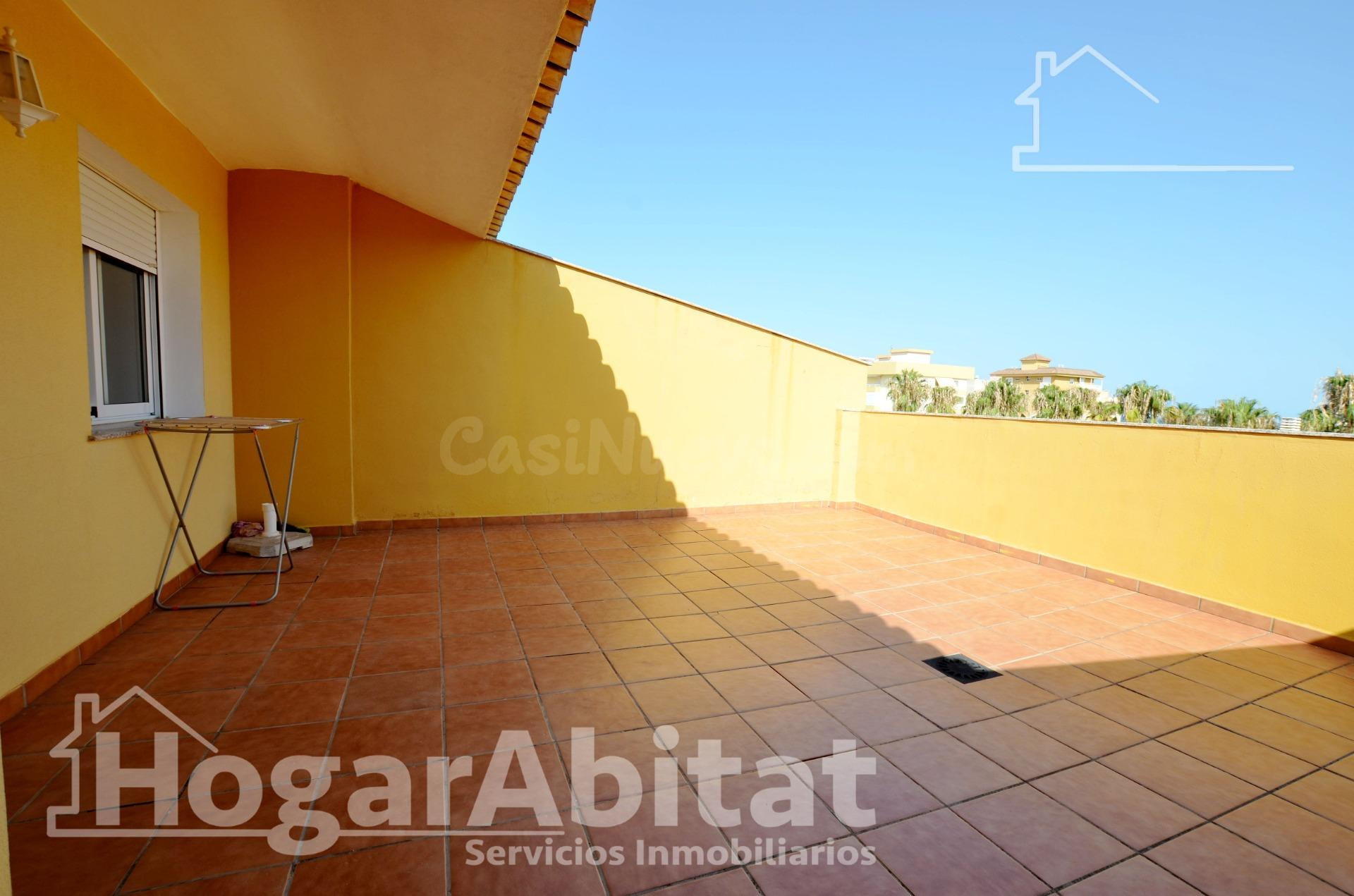 ¡PLAYA MIRAMAR! GRAN ÁTICO EXTERIOR Y LUMINOSO EN RESIDENCIAL CON DOS TERRAZAS