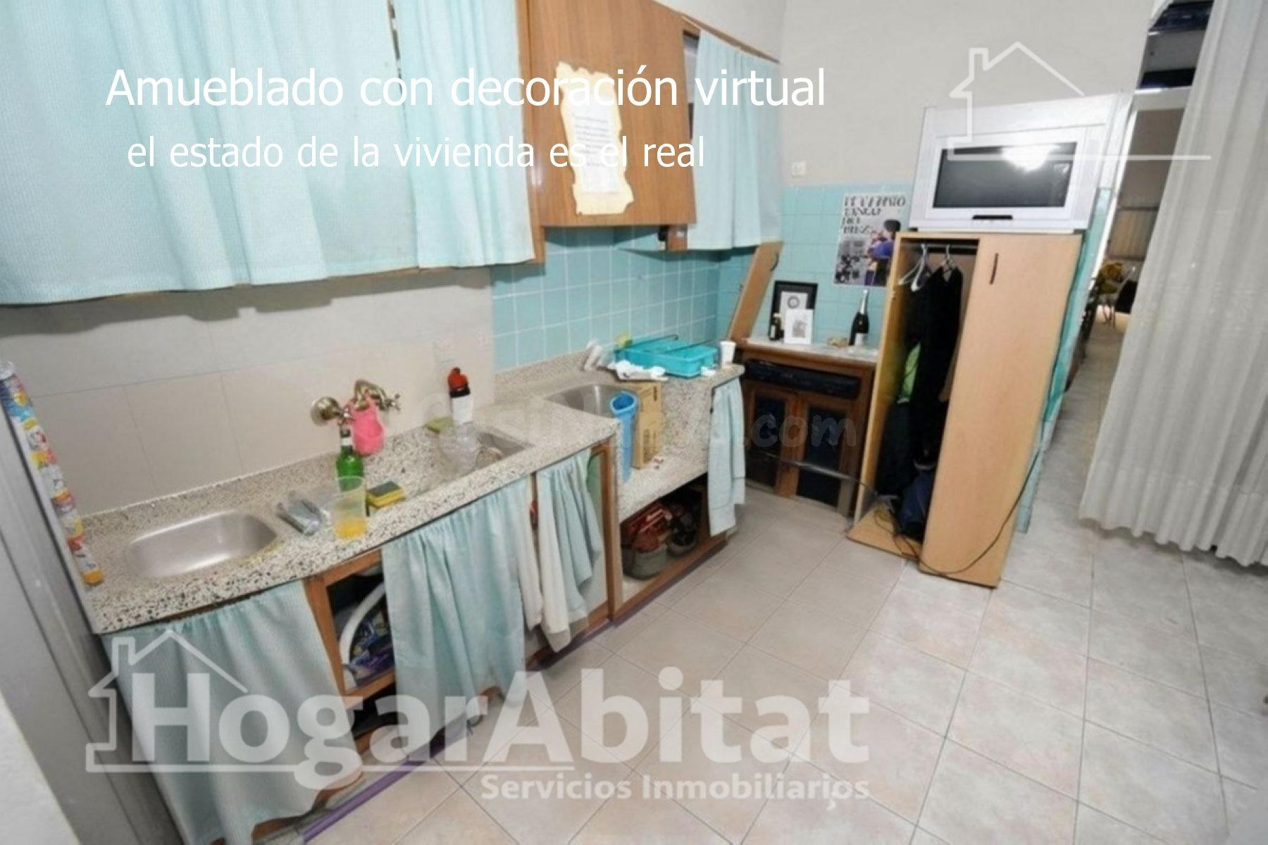 ¡OPORTUNIDAD DE INVERSIÓN! CASA CON BALCÓN Y PATIO EN EL CENTRO