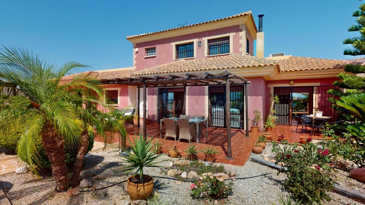 Villa 5 habitaciones 474m² en venta - Las Majadas-Las Molinetas-Labradorcico