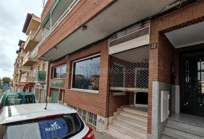 SE VENDE local comercial OKUPA en Avenida Purisima Concepción Nº 12 Toledo (Toledo)