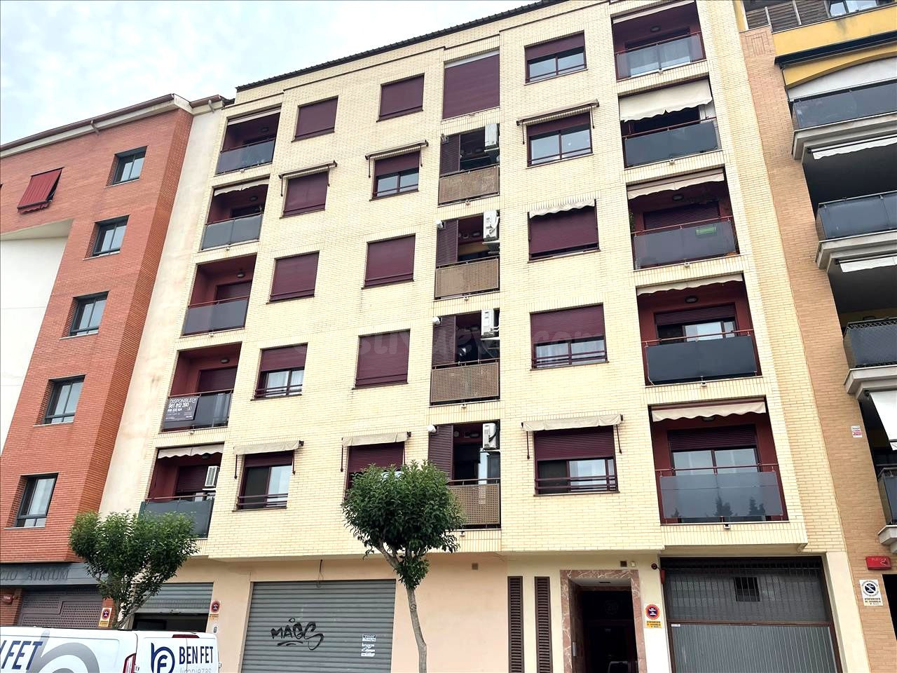 Apartamento 4 habitaciones 253m² en venta - Barrio 8 de marzo