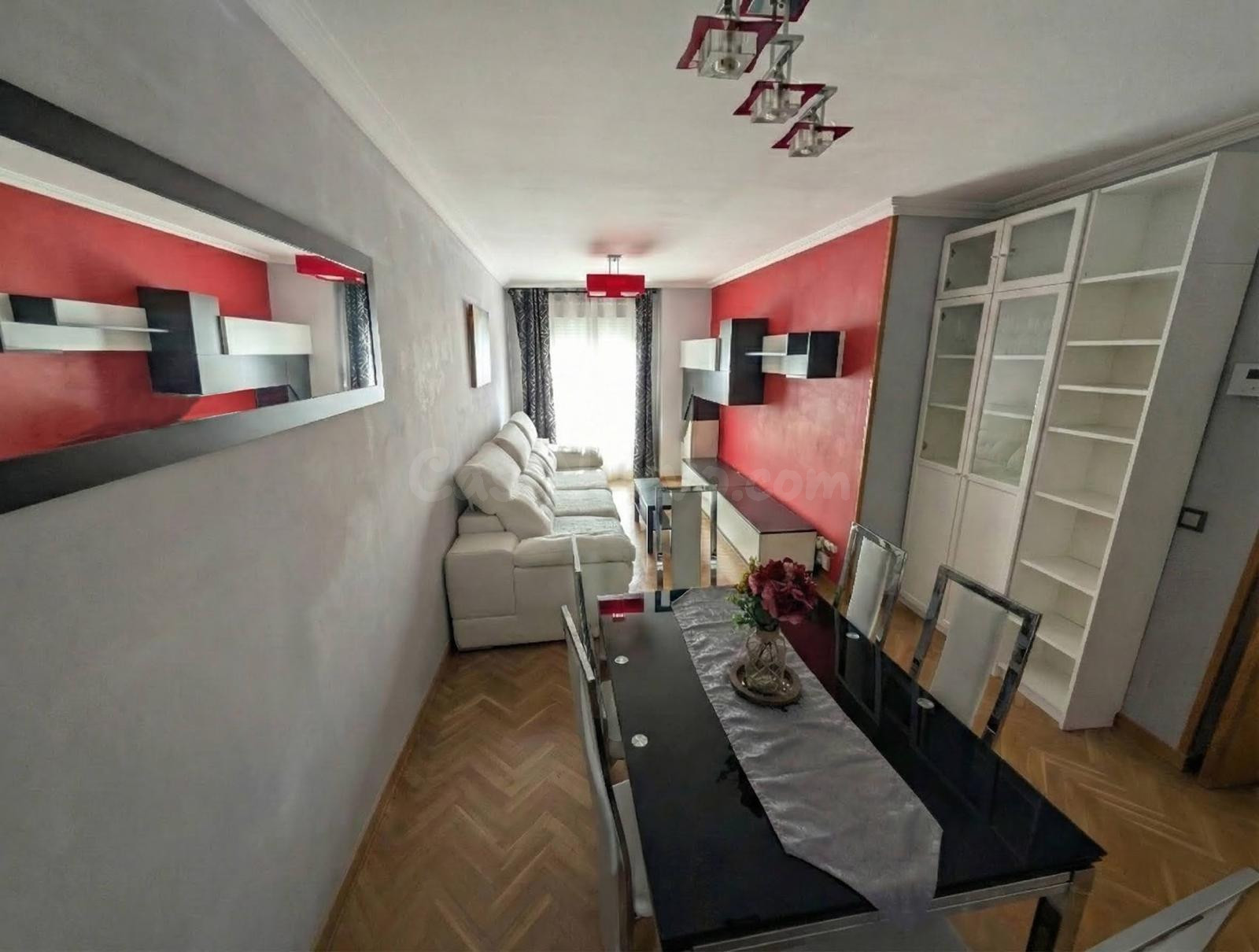 Amplio Piso en el Corazón del Casco Histórico de Vallecas