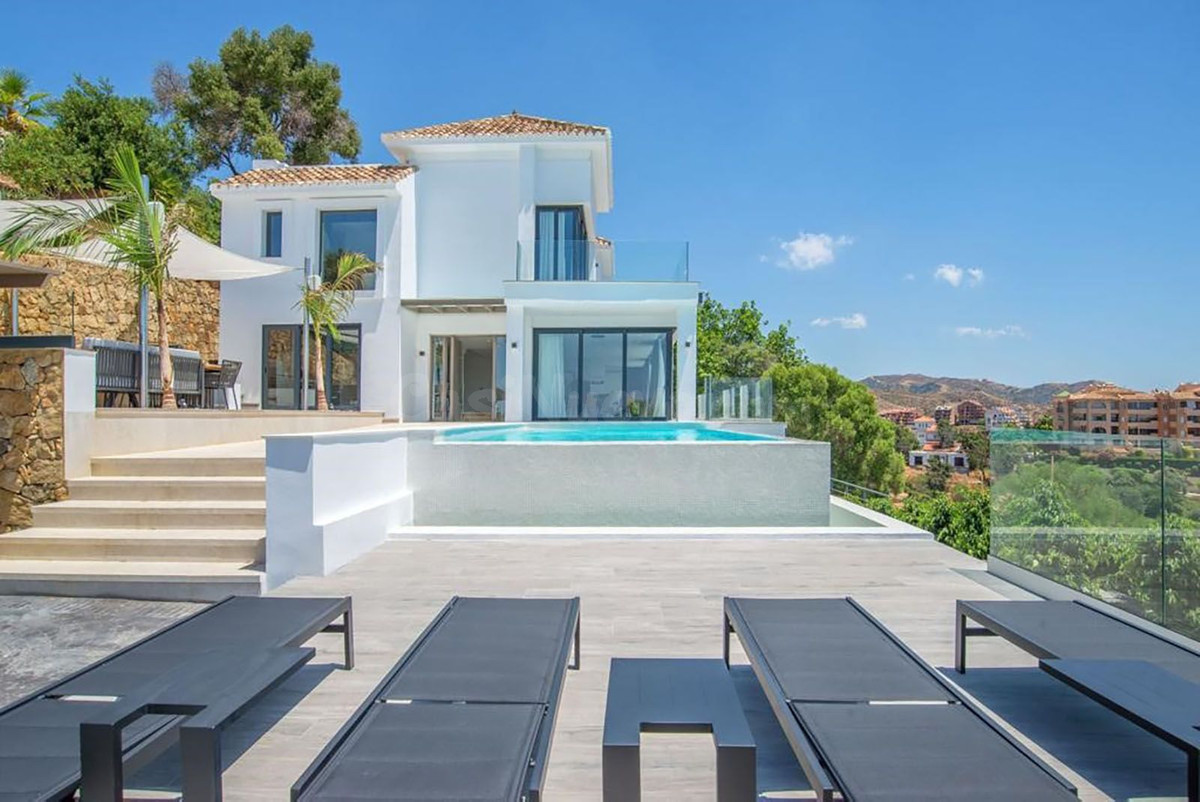 Chalet 7 habitaciones 669m² en venta - Marbella