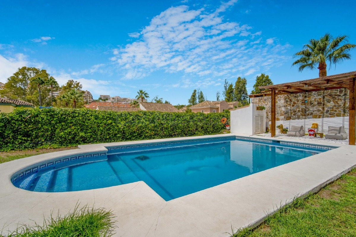 Chalet 6 habitaciones 449m² en venta - Marbella