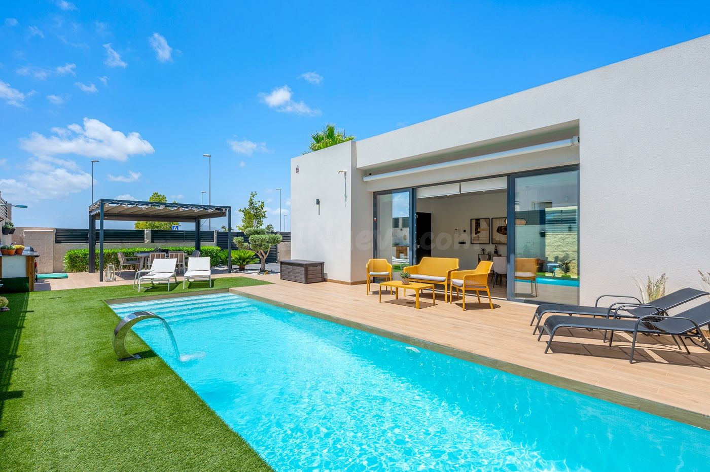 Villa moderna de 3 dormitorios en Benijófar