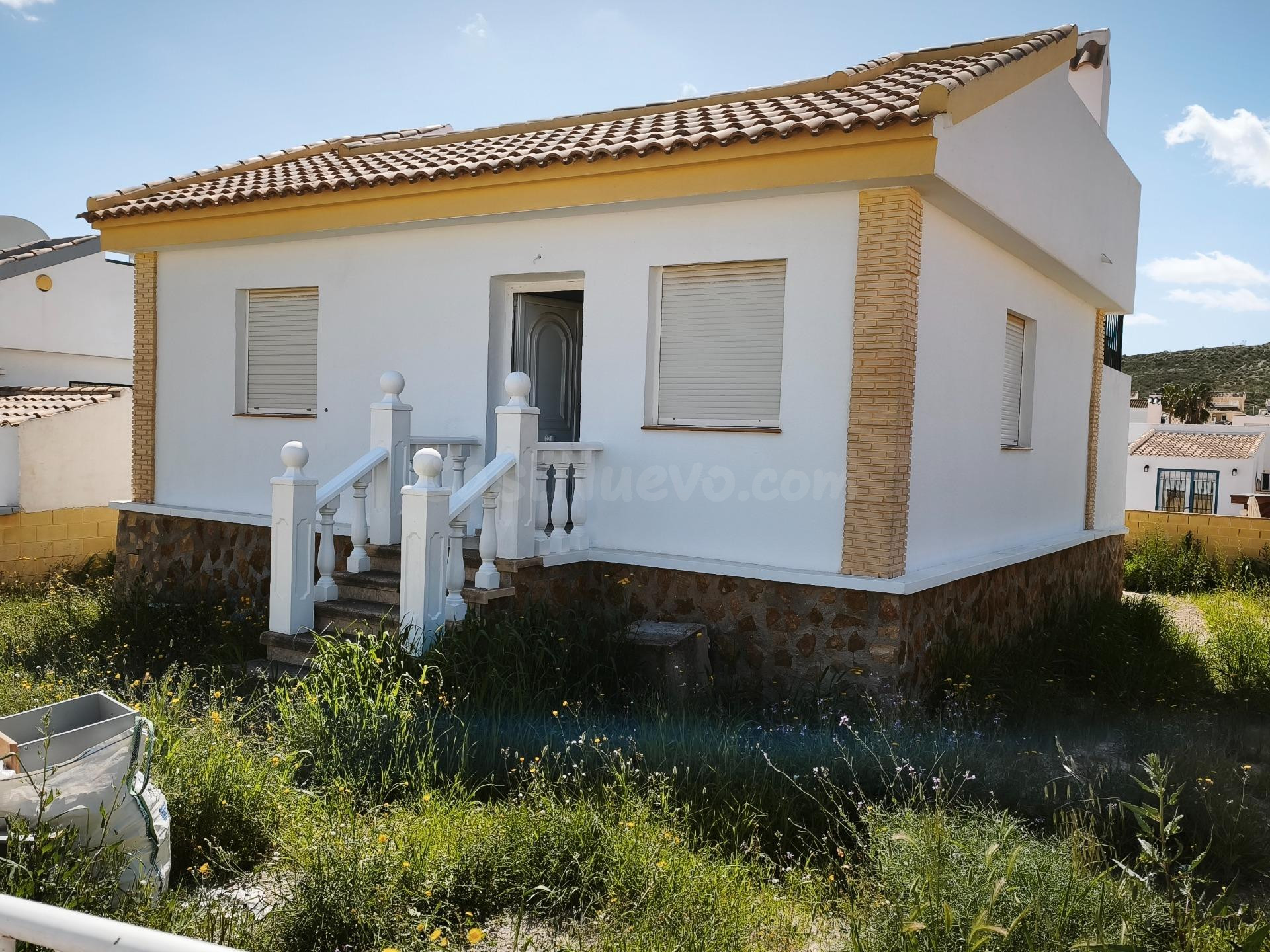 BONITA CASA EN PLANTA BAJA CON PARCELA EN CAMPOSOL
