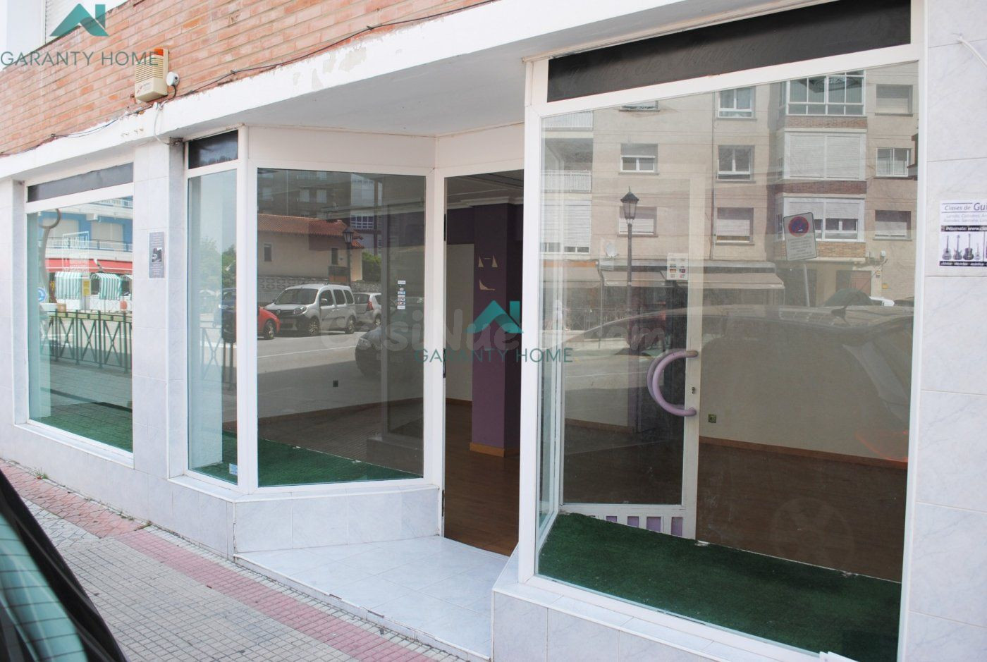 Se alquila local comercial en Colindres