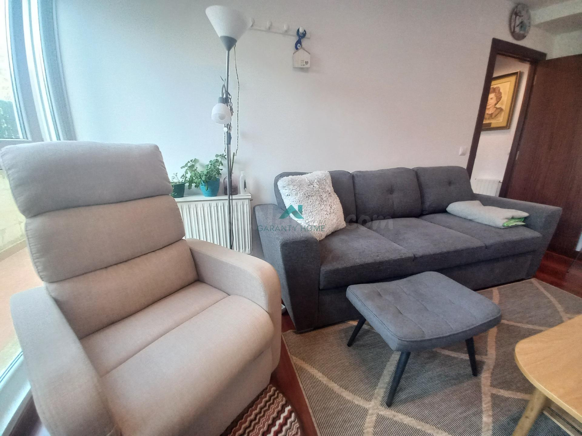 Se vende bajo en Treto