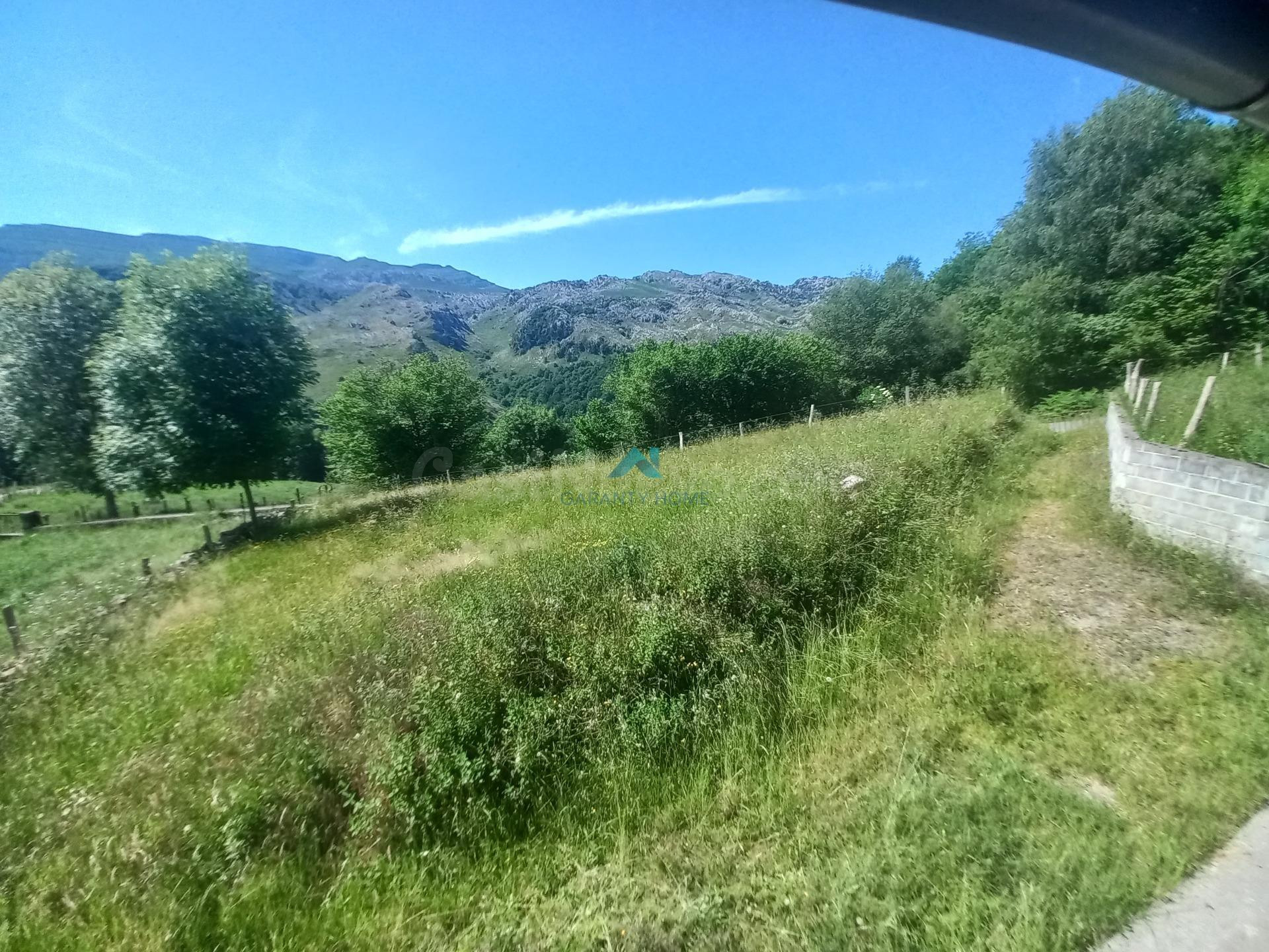 ¡Gran Oportunidad en Bustablado! Dos Casas Pareadas Conectad - foto 4