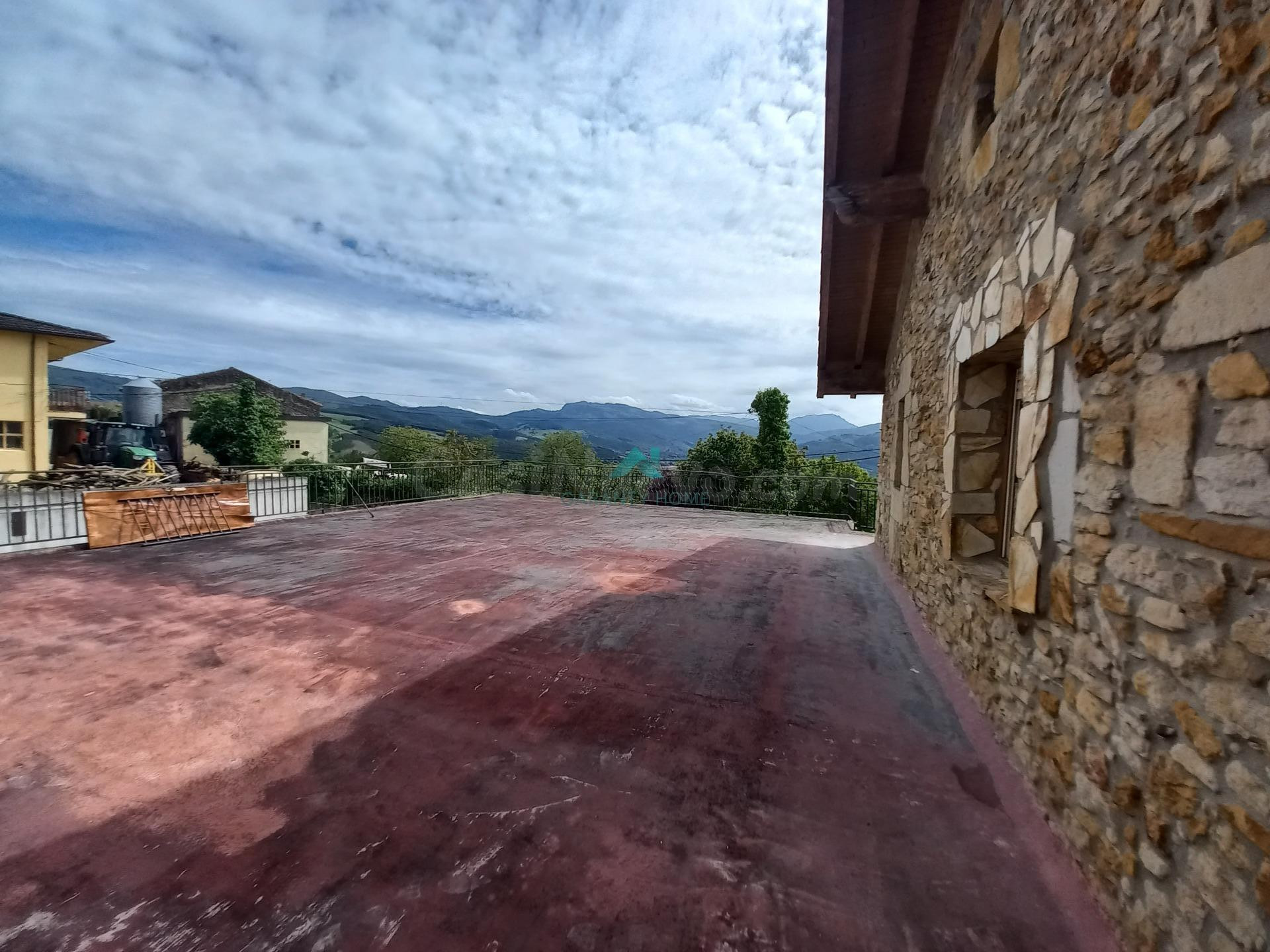 Se vende casa con terreno y vistas en Nates (Voto) - foto 3