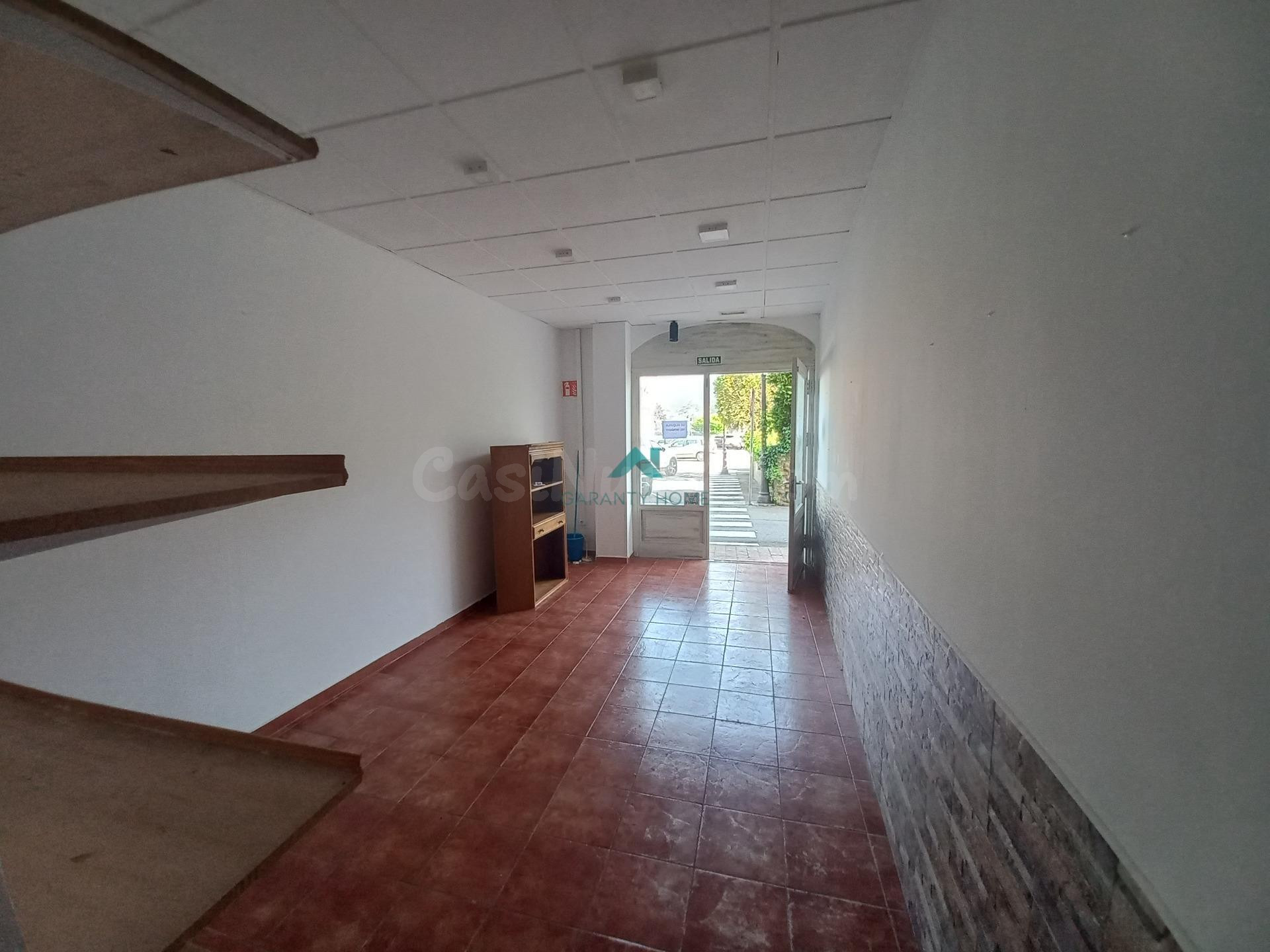 Se alquila local comercial en Limpias - foto 2