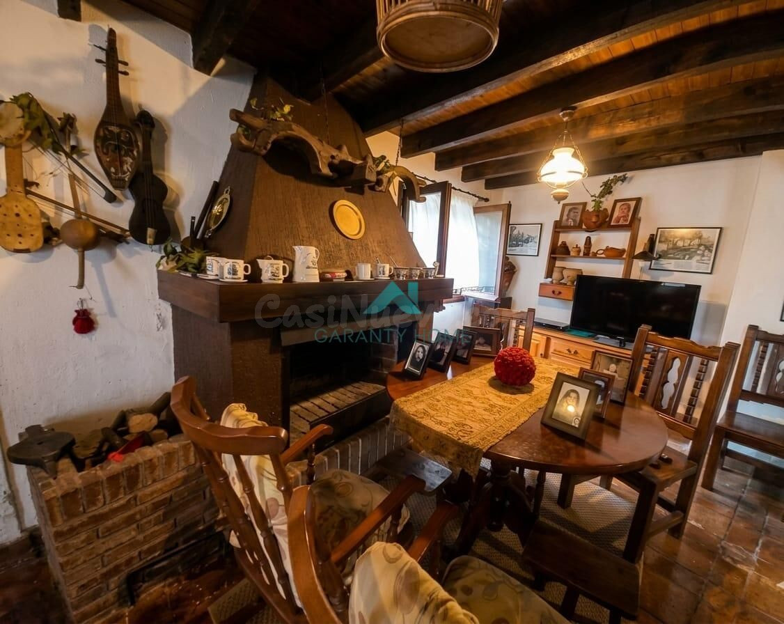 Se vende casa con jardín en Rada (Voto) - foto 4