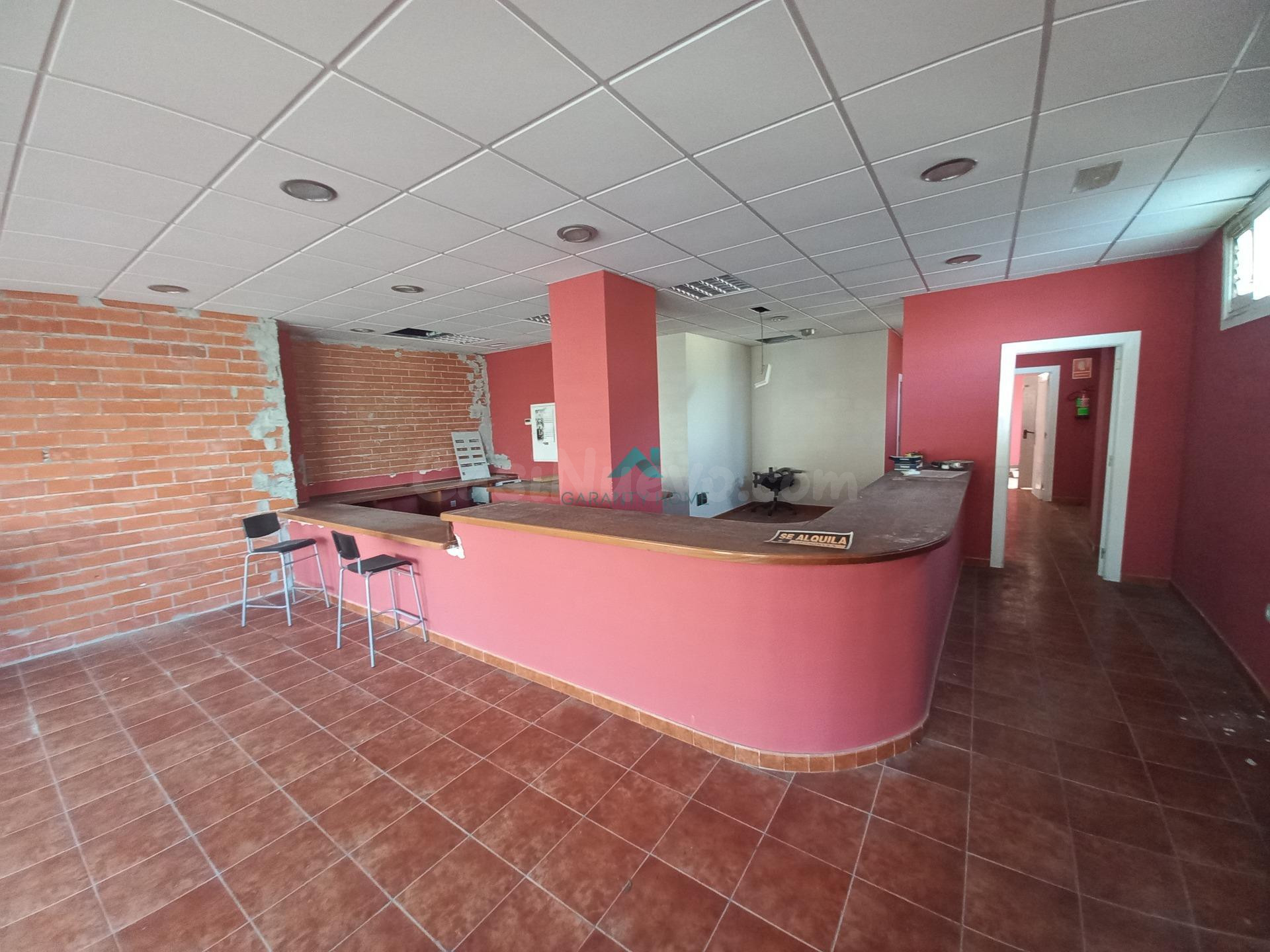 LOCAL COMERCIAL EN ALQUILER EN EL CENTRO DE LIMPIAS - foto 2