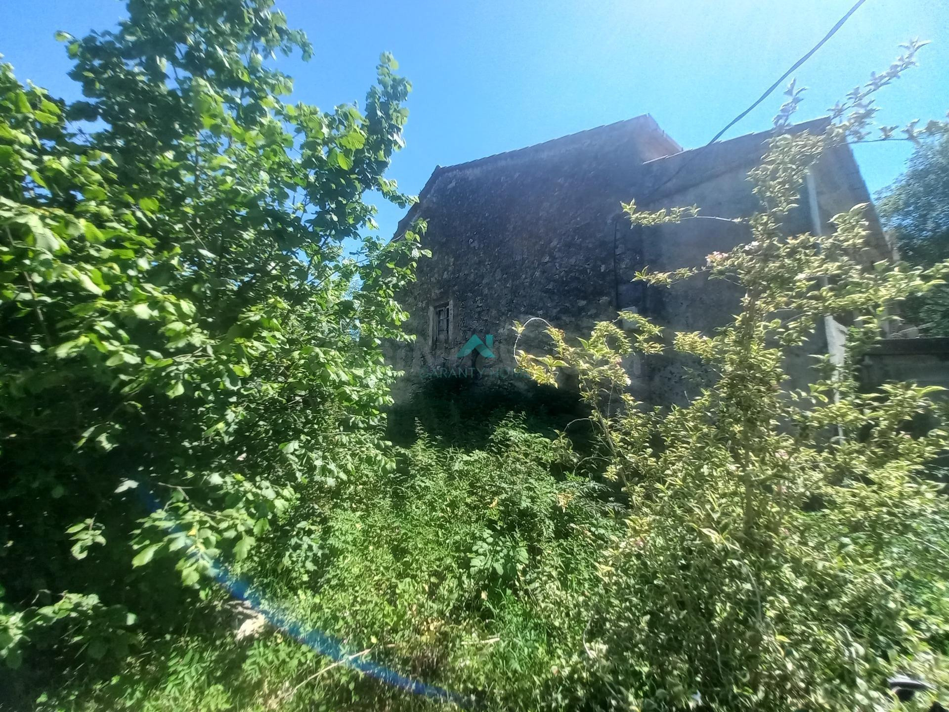 Se vende casa para reformar en Matienzo, Ruesga - foto 3