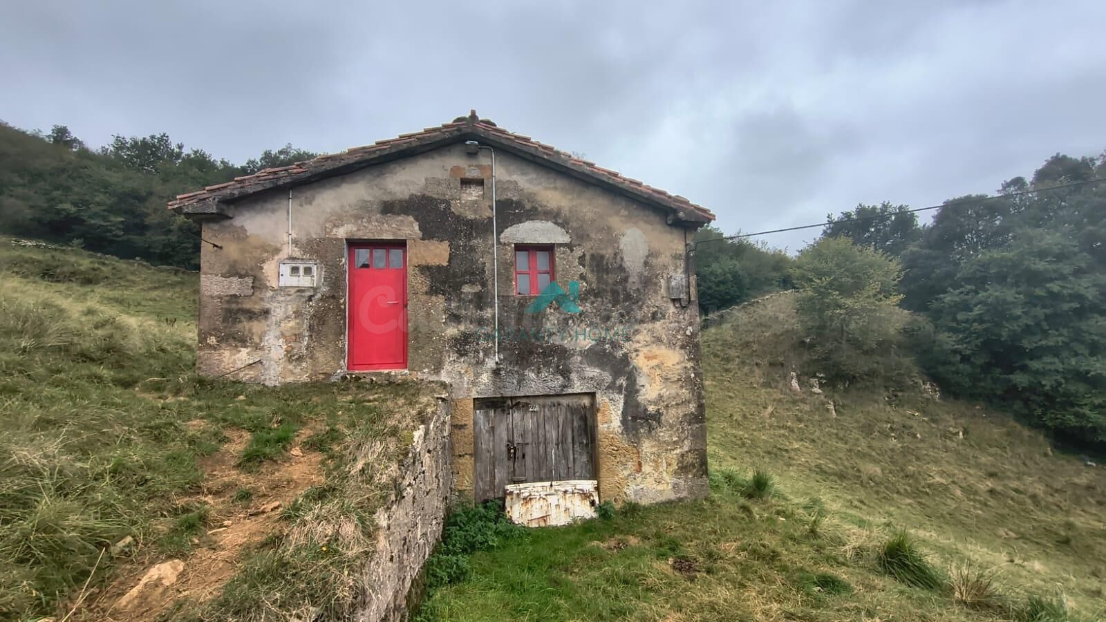 Finca rústica de 52.700 m2 con edificación de 206 m2 en Entr - foto 4