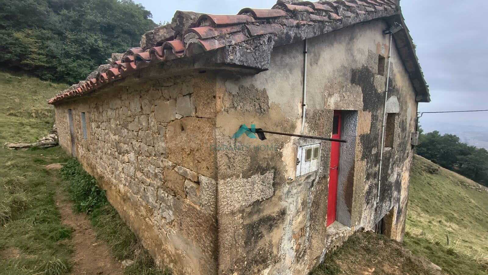 Finca rústica de 52.700 m2 con edificación de 206 m2 en Entr - foto 5