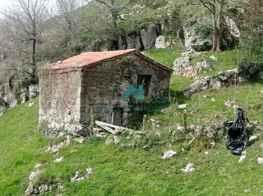 Se vende cabaña con terreno en Arredondo - foto 2