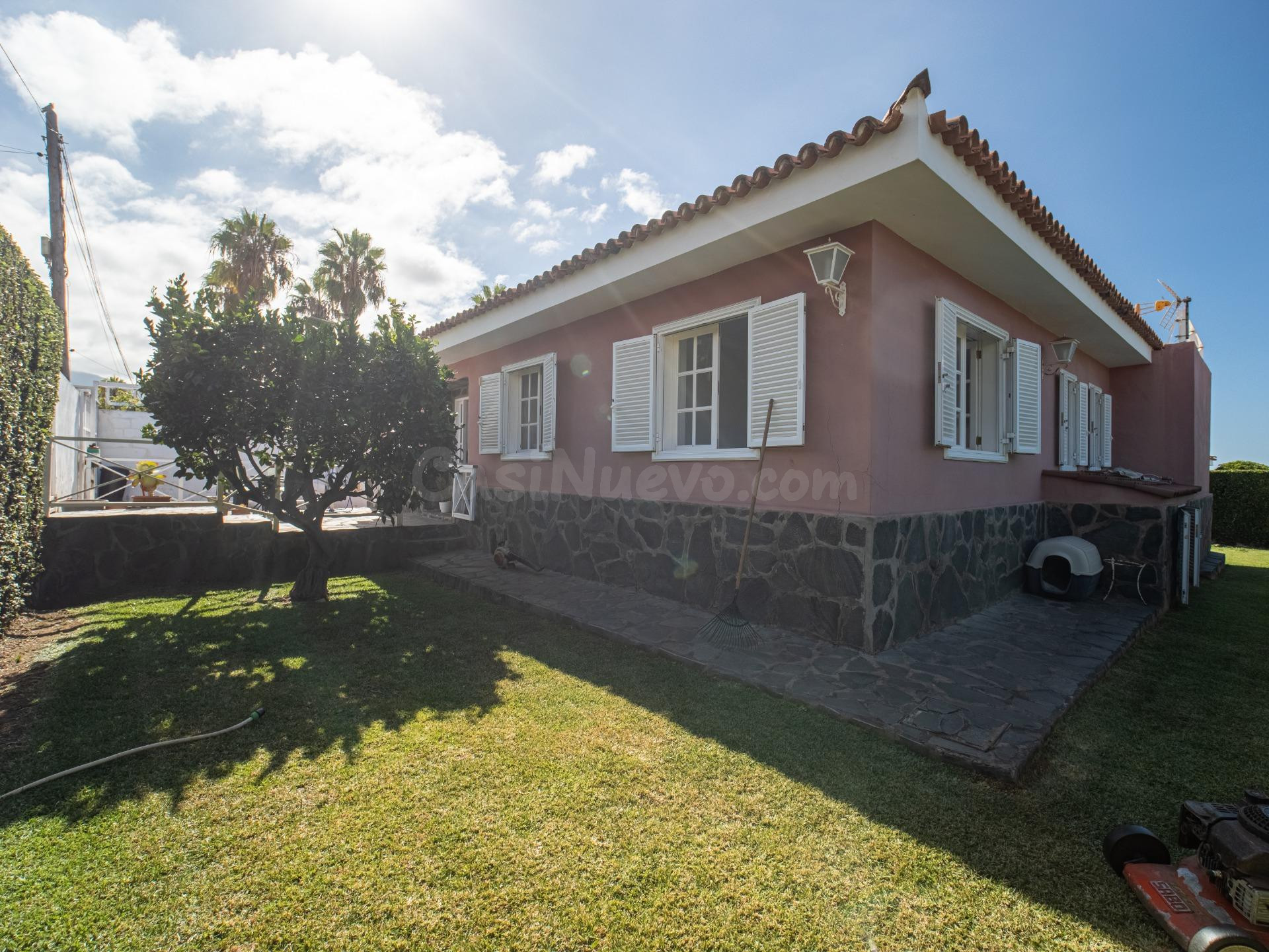 CHALET EN VENTA EN EL PUERTO DE LA CRUZ