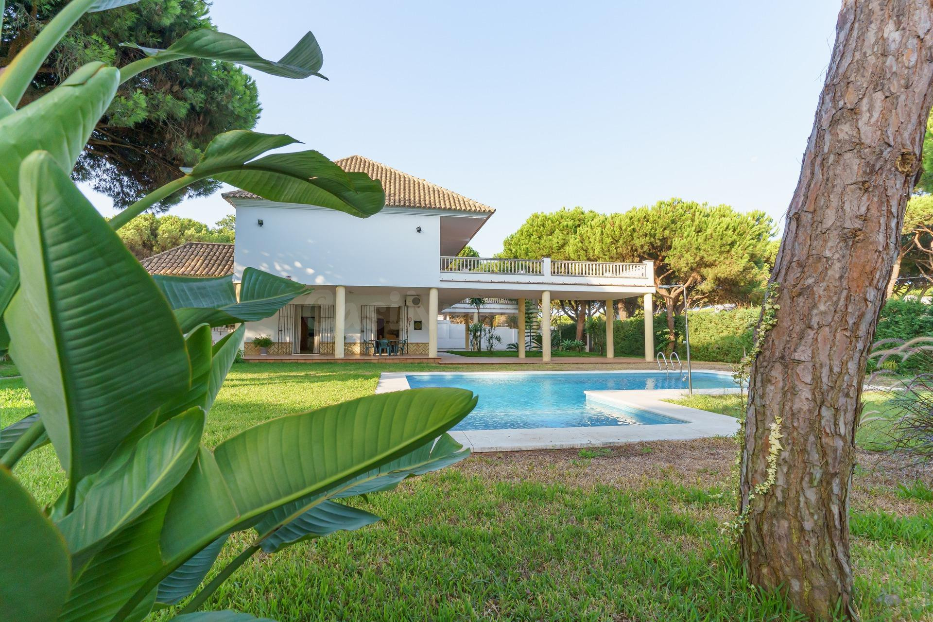 Chalet independiente con gran potencial turístico, a 400 metros de la playa