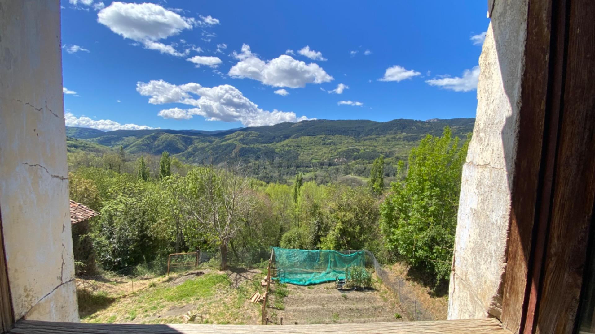 Gran Casa  para rehabilitar en pueblo tranquilo del pirineo - foto 3