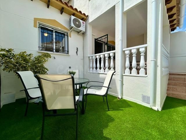 Casa 3 habitaciones 82m² en venta - Urbanización Perla del Mar
