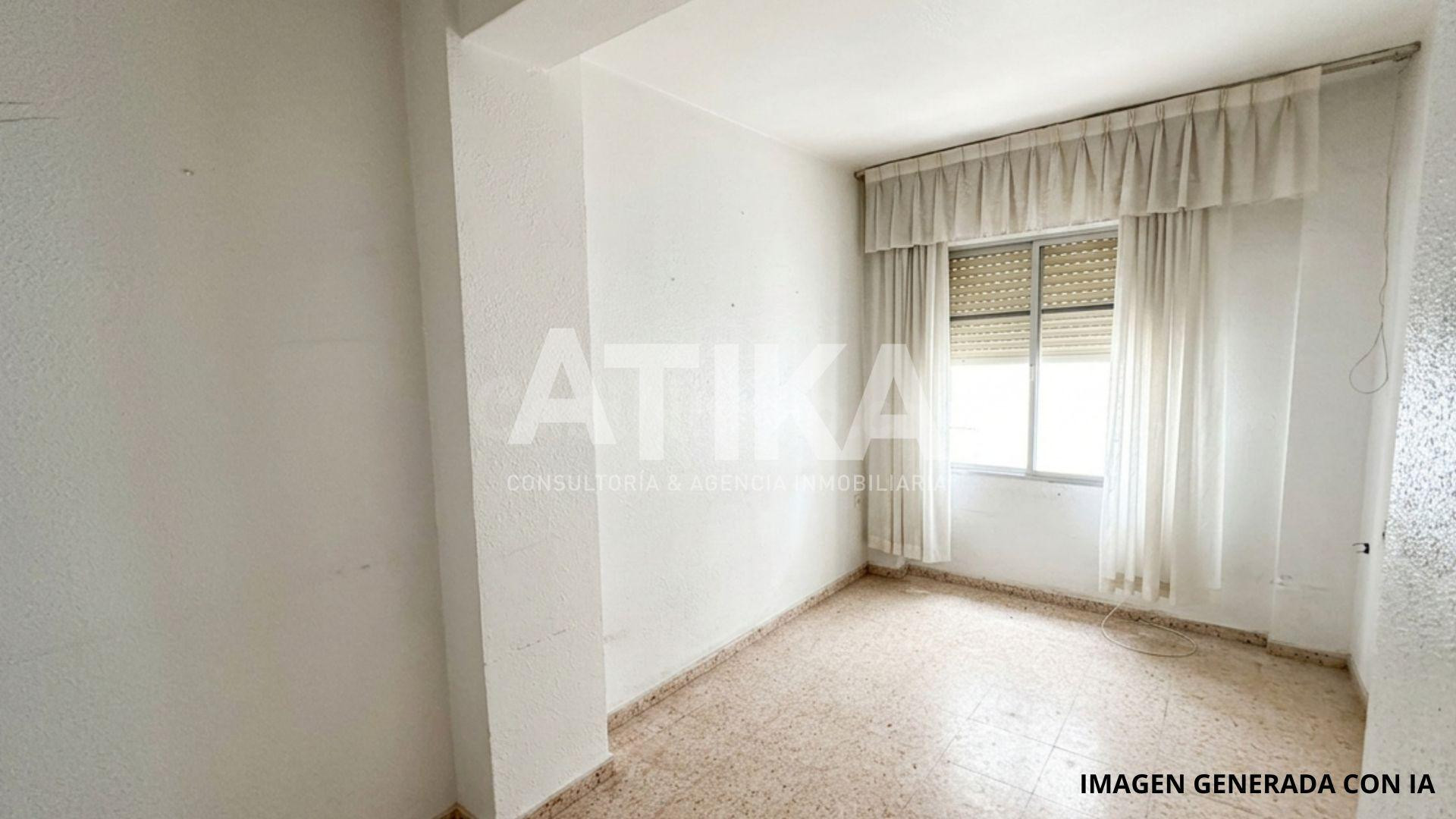 PISO EN ZONA SAN JOSÉ TOTALMENTE PARA REFORMAR CON TERRAZA - - foto 5