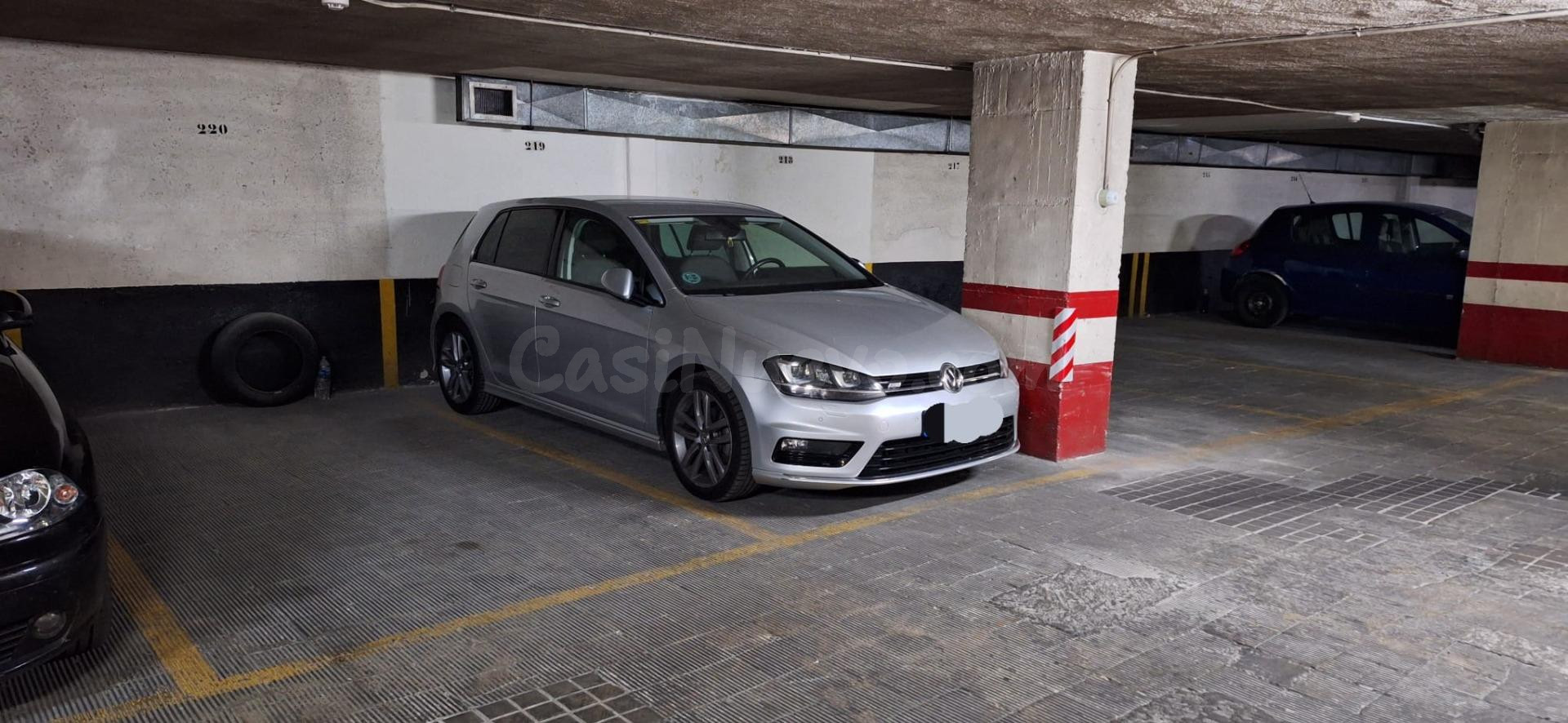Plaza de garaje para coche pequeño - foto 2