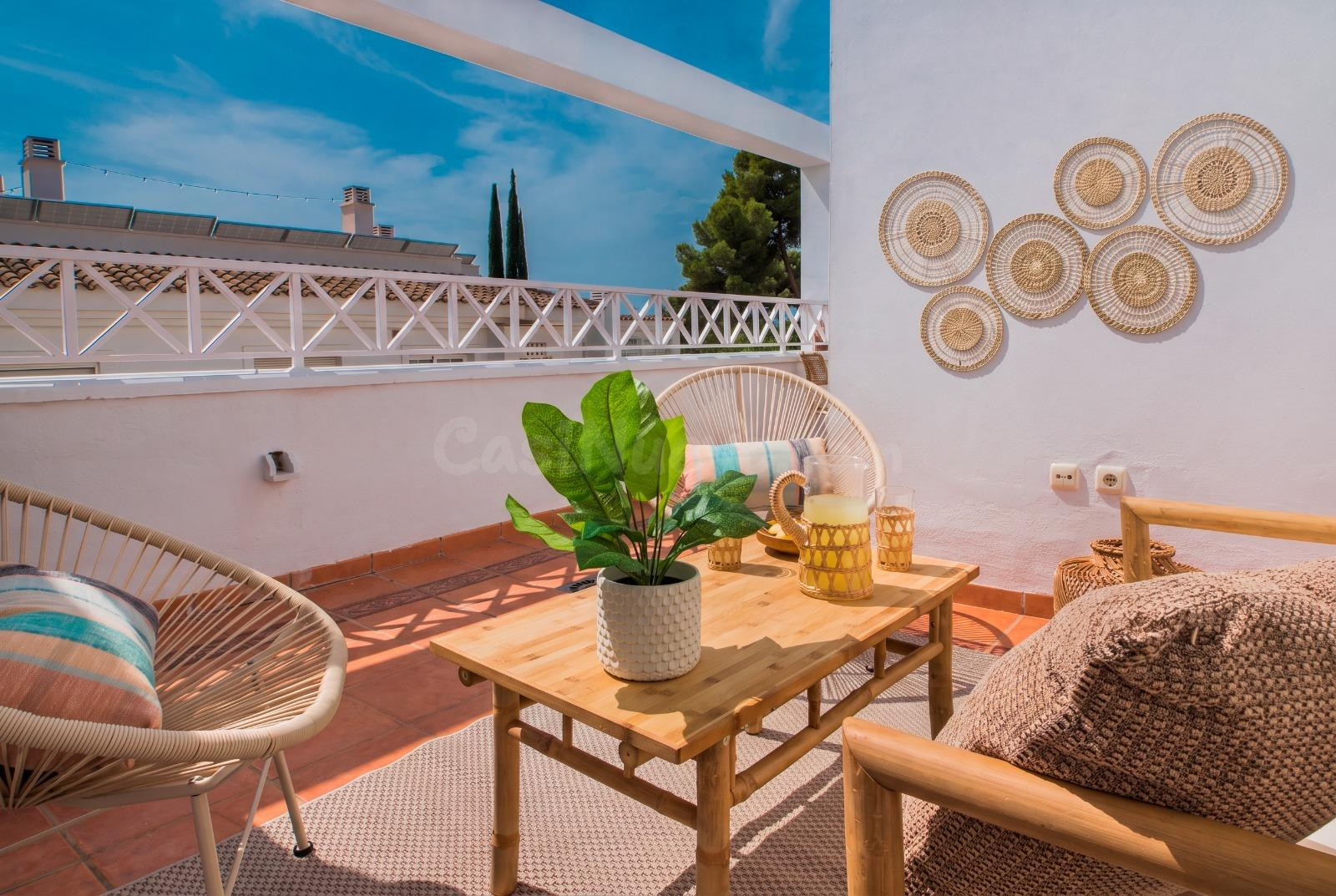 Marbella, 2 Dormitorios, Terraza, Piscina, 2 Plazas de Garaje, Golf.
