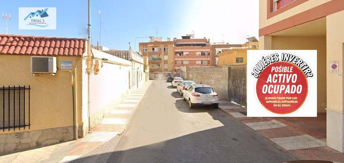 Venta de casa en Roquetas de Mar, Almería.